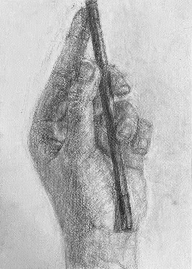 手と鉛筆のデッサン（中２）