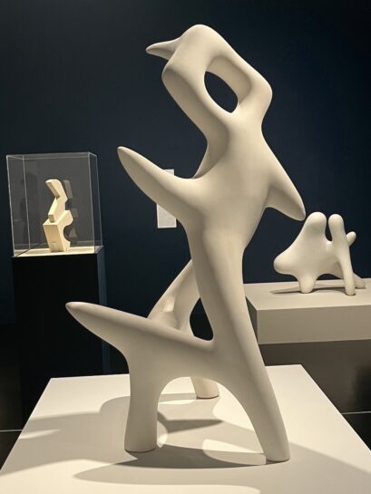 ジャン・アルプ(東京国立近代美術館所蔵)