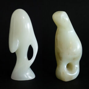 石彫 抽象彫刻 完成2026（左から中１・小６）