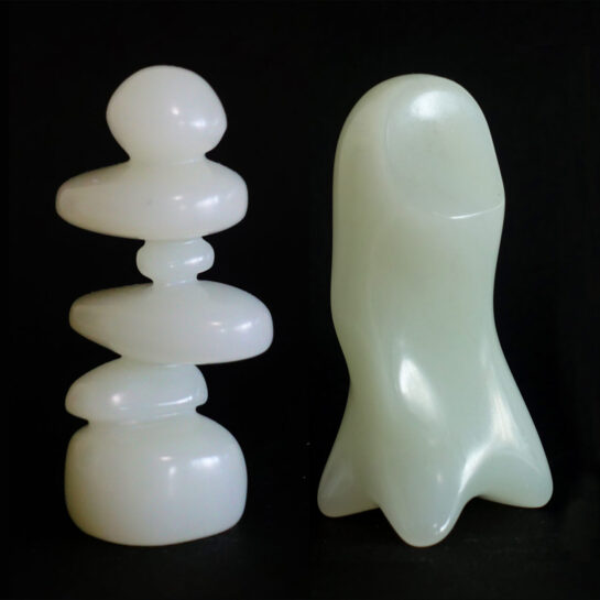 石彫 抽象彫刻 完成2026（左から中３・中１）