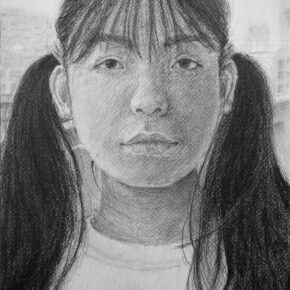 鉛筆デッサン「自画像写真模写」（小６）｜千葉市稲毛区の絵画教室　穴川キッズアトリエ・ベアヒェン