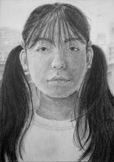 鉛筆デッサン「自画像写真模写」（小６）｜千葉市稲毛区の絵画教室　穴川キッズアトリエ・ベアヒェン